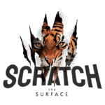 Imagem de um tigre feroz emergindo de uma parede quebrada, com as palavras "SCRATCH the SURFACE" em destaque. O design impressionante combina elementos de força e natureza selvagem, ideal para atrair a atenção em campanhas de marketing.