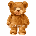 Urso de pelúcia com pelagem marrom e detalhes fofos, exibindo uma faixa de censura sobre os olhos e uma etiqueta com a palavra "CENSURADO". Ideal para representar humor ou temas de censura em ilustrações.