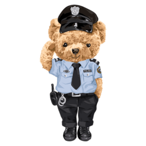 Ursinho de pelúcia vestido de policial, fazendo gesto de saudação com a mão. Ele usa uma camisa azul clara, calças pretas, cinto com ferramentas e um chapéu de oficial. Ilustração fofa e amigável, ideal para produtos infantis.