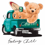 Urso de pelúcia relaxando na caçamba de uma caminhonete azul, com uma prancha de surf e uma lata de cerveja, transmitindo uma vibe descontraída de praia. Texto "Feeling Chill" destacado.