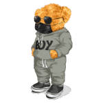 Ursinho estilizado vestindo um moletom cinza com a palavra "BOY", óculos escuros e máscara, posando de forma fashion.