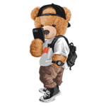 Ursinho estiloso usando camiseta branca, calças bege e tênis, segurando um celular e com uma mochila nas costas. Ideal para temas de moda e cultura jovem.