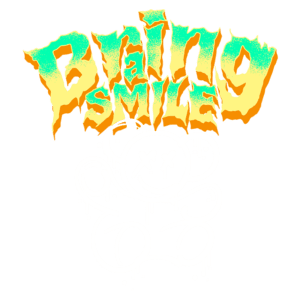 Ilustração com a frase "Bring Smile" em estilo gráfico vibrante, acompanhada de um desenho de um ursinho estilizado com um rosto sorridente e olhos em formato de X, com detalhes de gotejamento, simbolizando uma estética urbana e alegre.