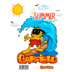 Ilustração do gato Garfield surfando em uma onda, usando óculos escuros e com bermuda de praia, sob um sol radiante e nuvens no céu, com a palavra "SUMMER" destacada. Ideal para temas de verão e entretenimento.