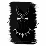 Imagem estilizada do super-herói Black Panther, destacando seu icônico capacete e colarinho afiados, com fundo preto e detalhes em prata. Ideal para fãs de quadrinhos e cultura pop.
