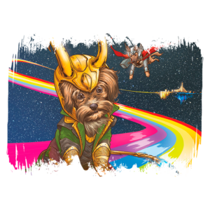 Cachorro da raça Yorkshire Terrier vestido como Loki, com um capacete dourado, em um fundo espacial colorido com um arco-íris. Um outro cão, vestido como Thor, voa ao fundo.