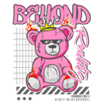 Urso de pelúcia rosa estilizado com óculos escuros e chamas, representando uma estética urbana e moderna. O design inclui a frase "BEYOND Reality" e elementos gráficos que evocam streetwear. Ideal para moda jovem e criativa.
