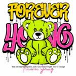 Urso de pelúcia amarelo com a frase "Forever Young" em destaque, simbolizando a juventude eterna e a alegria. Design colorido e divertido, ideal para produtos voltados ao público jovem.
