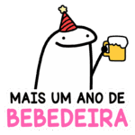 Personagem animado com um chapéu de festa vermelho segurando um copo de cerveja, acompanhada pela frase "Mais um ano de bebedeira" em letras coloridas. Ideal para celebrações e festas.