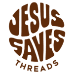Logotipo da marca "Jesus Saves Threads", apresentando um design moderno e estilizado em letras grandes e arredondadas, enfatizando a mensagem cristã.