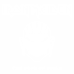 Imagem da capa do álbum "The Book of Souls" da banda de heavy metal Iron Maiden, apresentando o icônico mascote Eddie com um design de crânio, em cima do logotipo da banda em letras grandes.