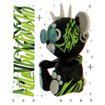 Urso estilizado com elementos punk, usando óculos grandes e adornos. A arte apresenta cores vibrantes, como preto e verde, e inclui texto gráfico ao lado, destacando a expressão "Sad Bear". Ideal para colecionadores de arte digital e fãs de designs únicos.
