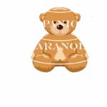 Ursinho de pelúcia estilizado com texto sobre pânico e paranoia, elementos gráficos de streetwear e logotipo "Premium Quality". Ideal para promover moda urbana e cultura contemporânea.