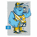 Ilustração de um personagem azul estilizado com roupas vibrantes da Adidas, segurando um rádio e um copo, representando a cultura streetwear e o estilo urbano. Logotipo da Adidas visível no canto inferior esquerdo.