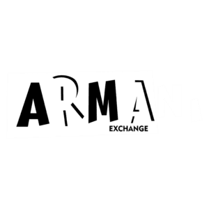 Logo da marca Armani Exchange em fundo branco, destacando o nome "ARMANI" em letras estilizadas e "EXCHANGE" em fonte menor, representando a moda contemporânea e acessível.