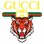 Logomarca da Gucci com imagem de um tigre feroz, destacando as cores laranja, preto e branco, ao fundo as letras "GUCCI" em amarelo, acompanhadas pelo icônico padrão verde e vermelho da marca.