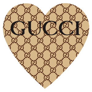 Coração estilizado com o logotipo da Gucci em destaque, em meio a um padrão repetido com a letra 'G' em fundo bege. Ideal para identificar o amor pela marca de luxo.