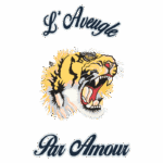 Ilustração de um tigre rugindo, com o texto "L' Aveugle Par Amour" em destaque, evocando força e paixão. Ideal para roupas e acessórios com tema de animais.