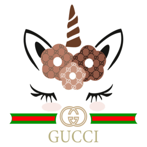Logotipo ilustrativo inspirado na Gucci, apresentando um unicórnio com uma cabeça decorada por rosquinhas emprestadas do padrão da marca, olhos fechados e uma fita verde e vermelha abaixo.