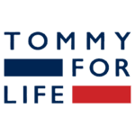 Logotipo da marca Tommy Hilfiger com o texto "TOMMY FOR LIFE" em cores náutico e vermelho, representando estilo e durabilidade em moda.