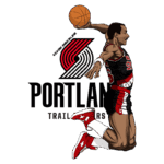 Jogador de basquete em ação, realizando uma enterrada, usando o uniforme do Portland Trail Blazers, com o logotipo da equipe ao fundo.