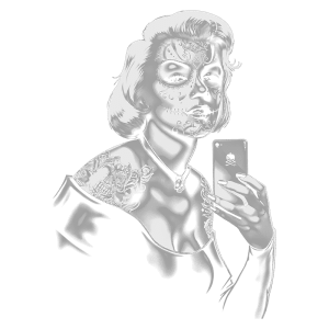 Imagem de uma mulher com maquiagem estilo "calavera", segurando um celular e tirando uma selfie, com tatuagens visíveis no braço e pescoço, destacando um visual ousado e moderno.