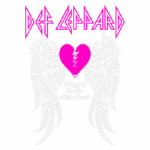 Logotipo da banda Def Leppard com um coração rosa e asas, acompanhado do texto "Bringin' On the Heartbreak". Ideal para fãs de rock e colecionadores de memorabilia musical.