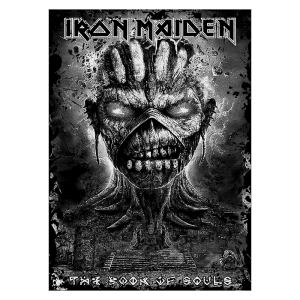Capa do álbum "The Book of Souls" da banda Iron Maiden, apresentando uma arte sombria com uma criatura sinistra e detalhes artísticos em preto e branco.