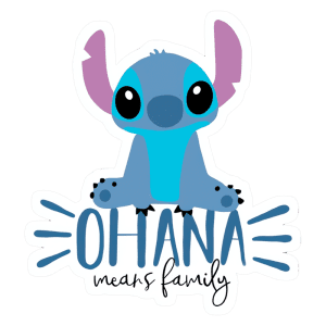 Ilustração do personagem Stitch, do filme Lilo & Stitch, com a frase "Ohana means family". O desenho apresenta Stitch em uma pose adorável, destacando suas grandes orelhas e olhos expressivos. Ideal para produtos relacionados à família e amizade.