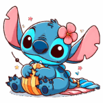 Stitch com grandes orelhas e olhos expressivos, segurando uma abóbora laranja e usando uma flor rosa na cabeça, em um fundo verde.